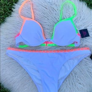 White Victoria’s Secret bikini